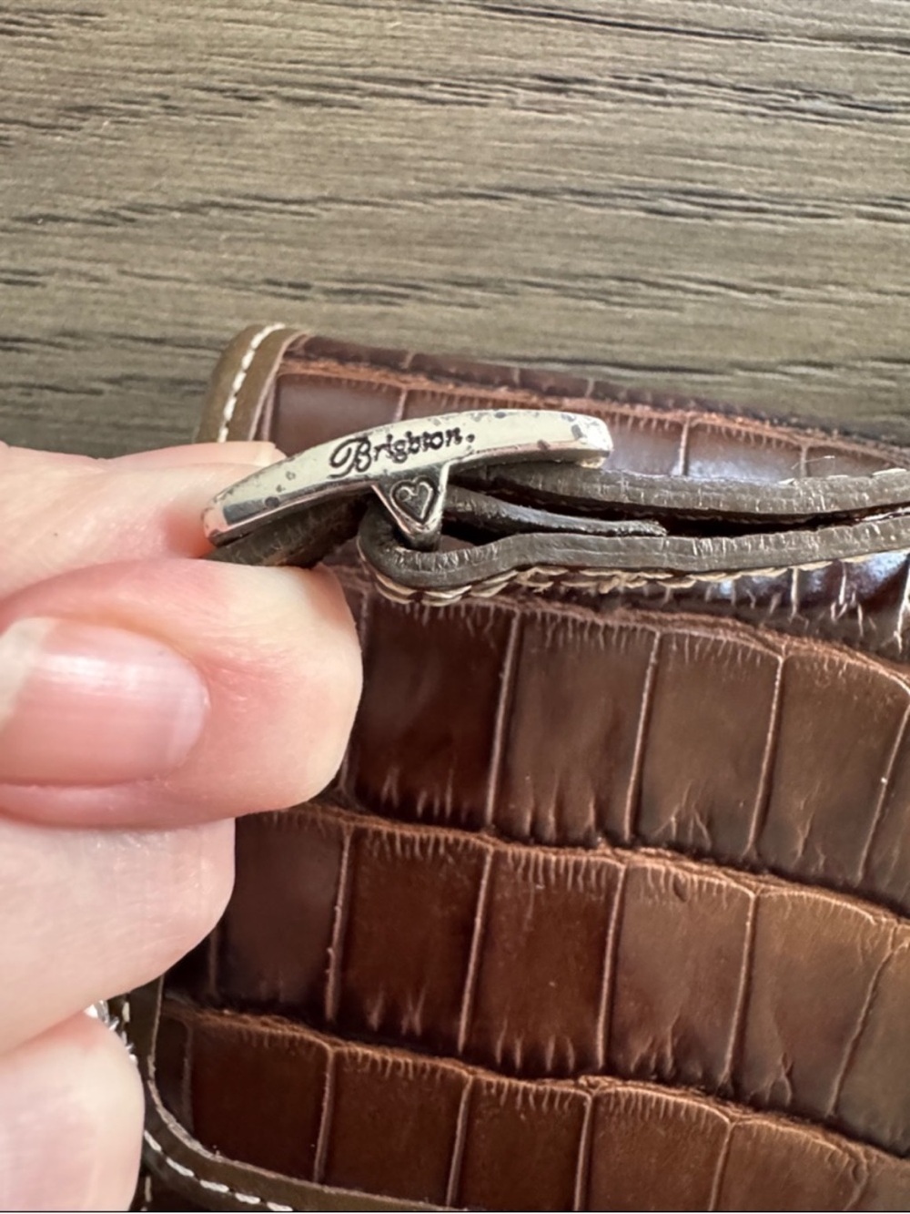 🤎 Brighton Croc Embossed Leather Crossbody Wallet Purse Bag - Picture 8 of 8